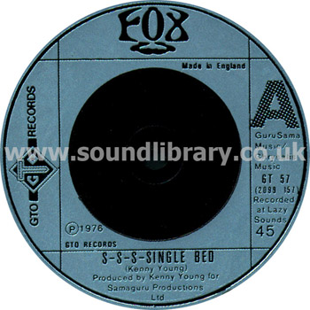 Fox S-S-S-Single Bed UK Issue 7" GTO Records GT 57 Label Image